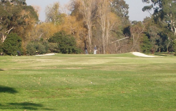 2nd Hole – Par 4 (416 metres)