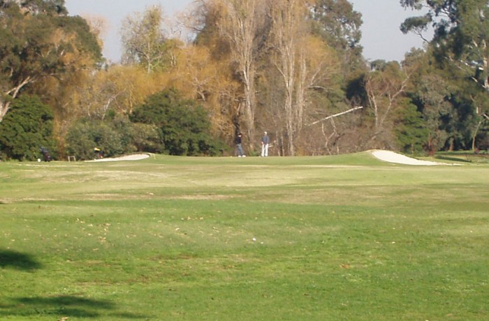 2nd Hole – Par 4 (416 metres)