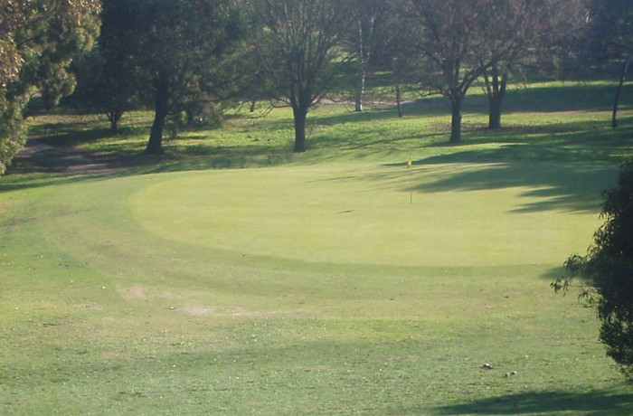 6th Hole – Par 3 (128 metres)